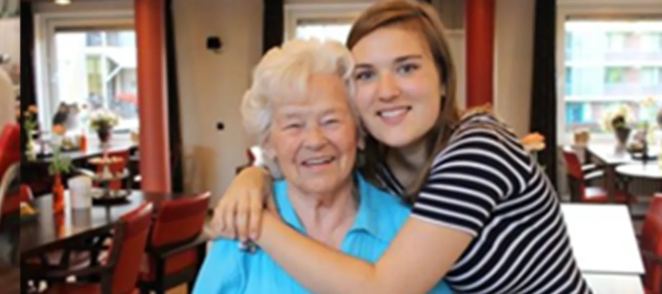 Des étudiants en maison de retraite