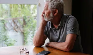 mort sociale personne agee