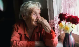 Isolement personne âgee