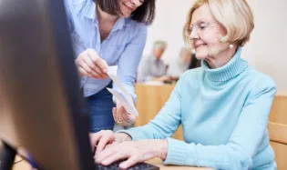 aide informatique pour senior