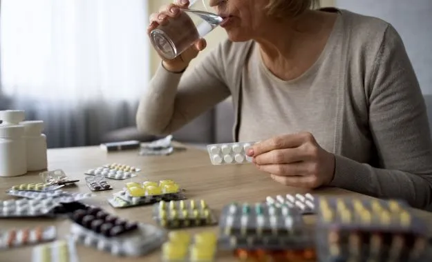 automedication personne agee