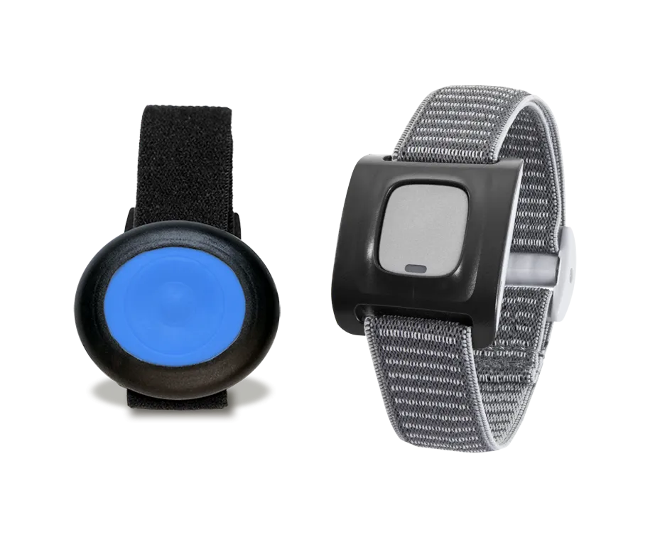 Les deux bracelets de téléassistance