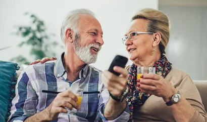 Seniors devant leur TV