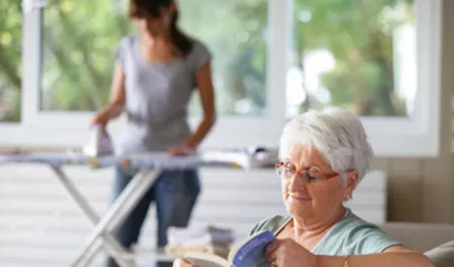 Les seniors plébiscitent le maintien à domicile