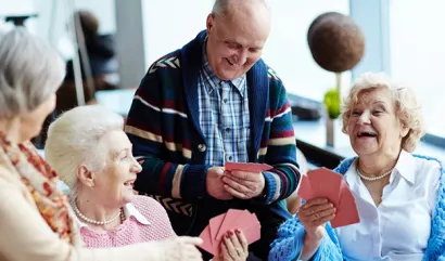 Quels cadeaux offrir aux personnes âgées?