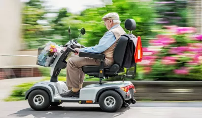 Scooter pour personne âgée