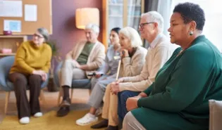 texte visant a ameliorer accompagnement personnes agees dependantes