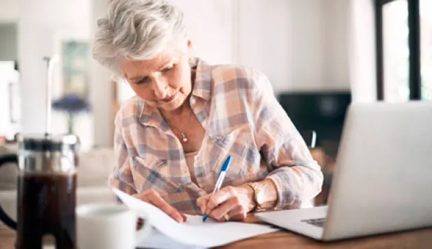 Remplir sa déclaration d'impôts senior