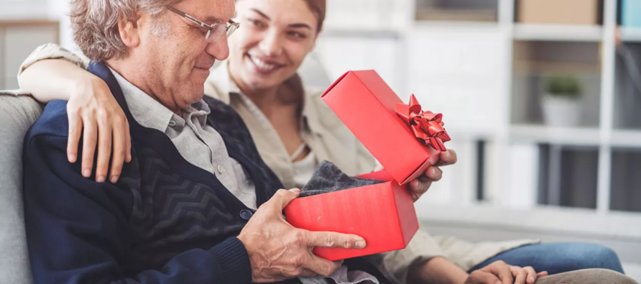 Idées cadeaux parents 60 ans : que leur offrir ?