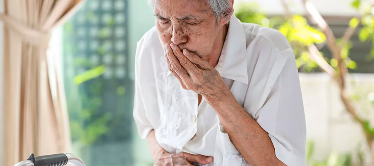 Vomissements chez la personne âgée : comment les interpréter