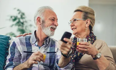 Seniors devant leur TV