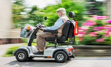 Scooter pour personne âgée