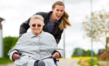 principes de la bientraitance des seniors